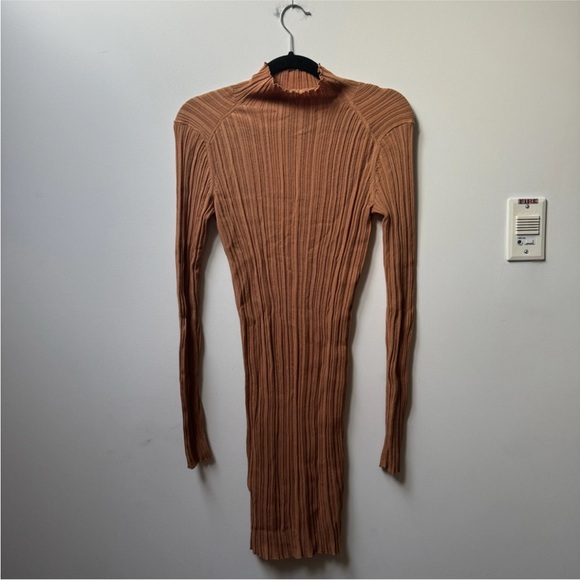 Acne Studios SS 2019 Ribbed Turtleneck Dress - Picture 3 of 3